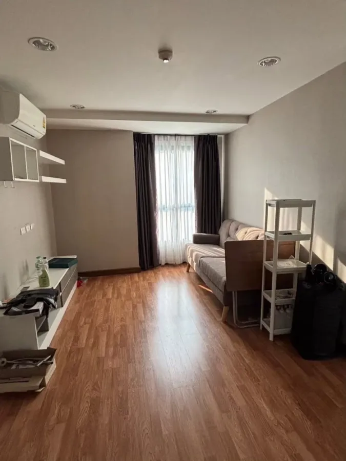 For sale or rent: Sucharee Life Laksi-Chaengwattana, corner unit, quiet, great location, complete amenities. Book now!