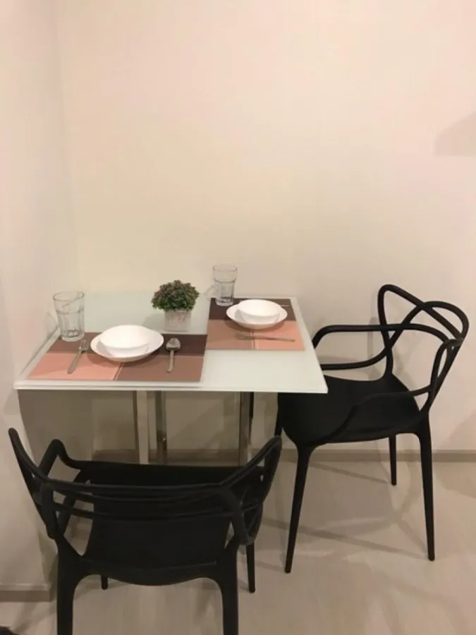 For rent Rhythm Sukhumvit 42, near BTS Ekkamai, convenient to travel, do not miss