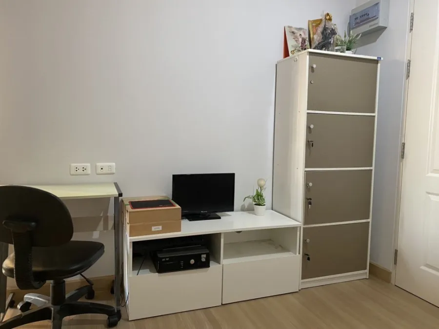 Condo for rent, The Kit Line Bangkadi, room divided into proportions. Fully furnished + electrical appliances. Good price. Book now.