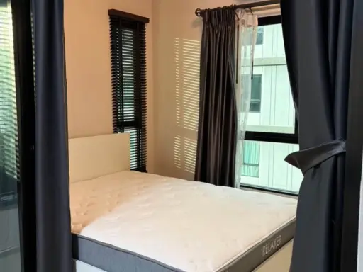 For rent: UNIO Ramkhamhaeng-Seri Thai, corner unit, 7th floor, great view, private, 1 bedroom with partitioned rooms. Don't miss out! images
