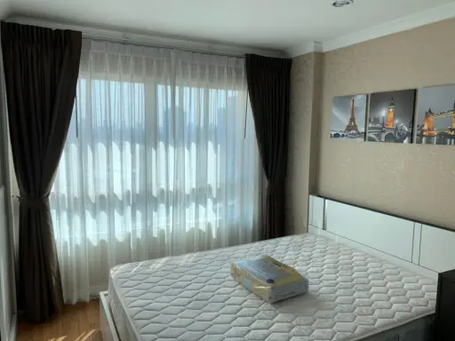 Urgent sale!! Condo Lumpini Place Rama 9-Ratchada, Floor 12, Building C, ready to move in, good view, friendly price, don't miss it!!