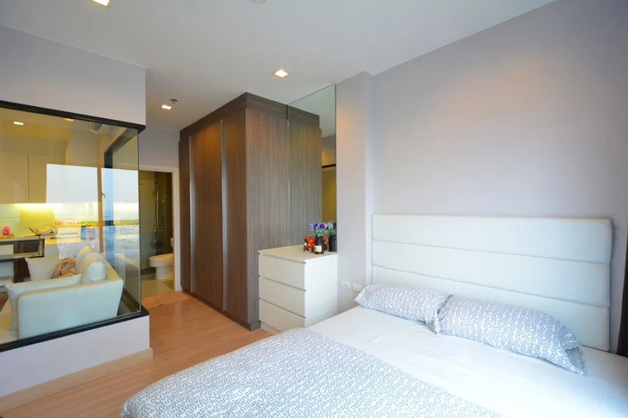 ให้เช่า คอนโด Urbano Absolute Sathon-Taksin ชั้น 32 วิวแม่น้ำ ห้องตกแต่งสวยน่าอยู่สุดๆ จองเลย