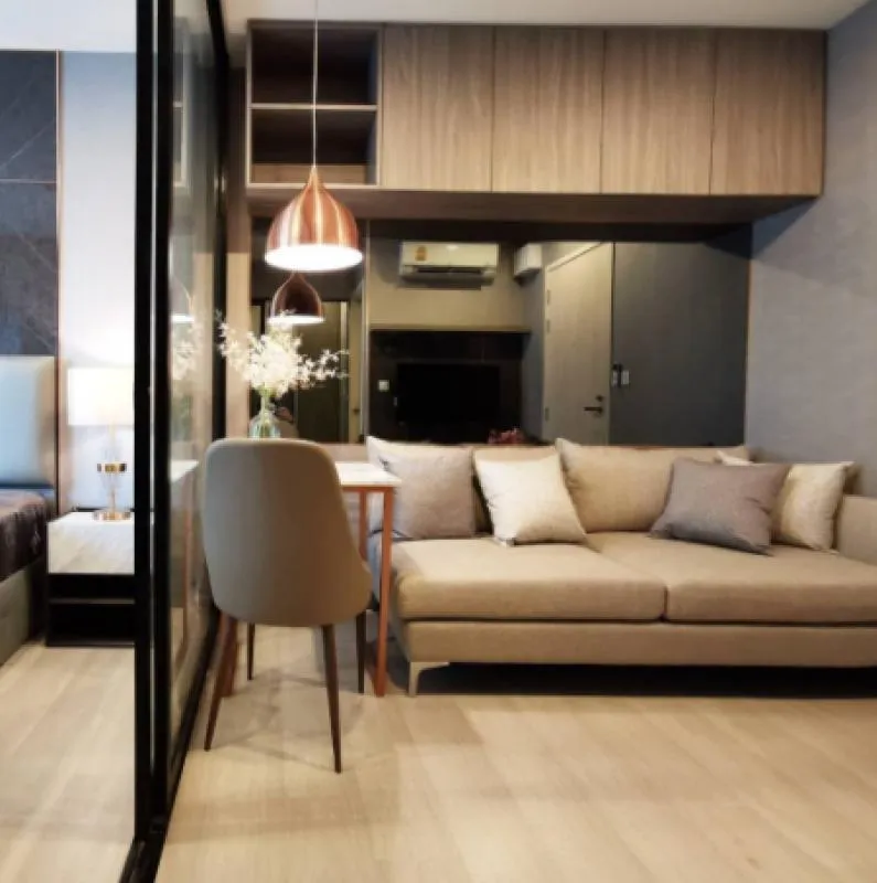 For sale, for sale, Condo Life Asoke, elegantly decorated room Very nice, let me tell you! Full facilities! Don't miss it!