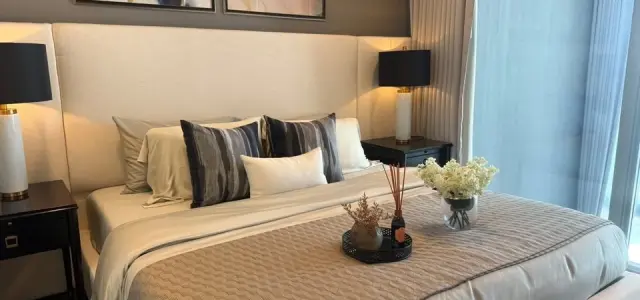 ขาย Hyde Sukhumvit 11 ห้องพร้อมอยู่ ชั้นสูง เฟอร์พร้อม รีบจองเลยห้ามพลาด images