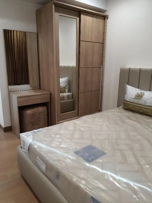Urgent for rent !! Supalai Oriental Sukhumvit 39 Condo, prime location, convenient to travel by train Responding to all lifestyles, book now !!
