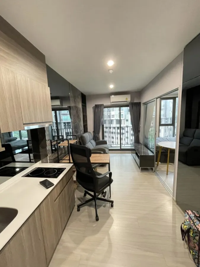 ให้เช่า Condo Parkland Phetkasem 56 เฟอร์นิเจอร์และเครื่องใช้ไฟฟ้าครบ บิ้วอินทั้งห้อง จองด่วน