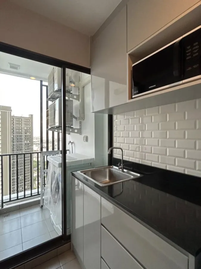 For rent: REGENT Home Wuttakat. Comfortable rooms, complete amenities, great value. You must book now!