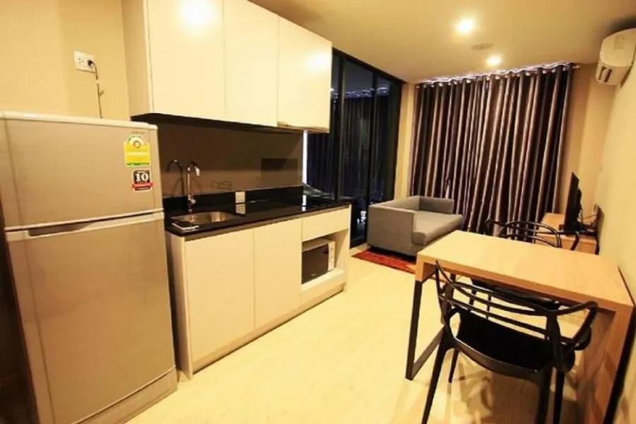 For rent, The L Fifteen Condo, beautiful room, fully furnished, good location, convenient transportation, ready to move in, don't hesitate!