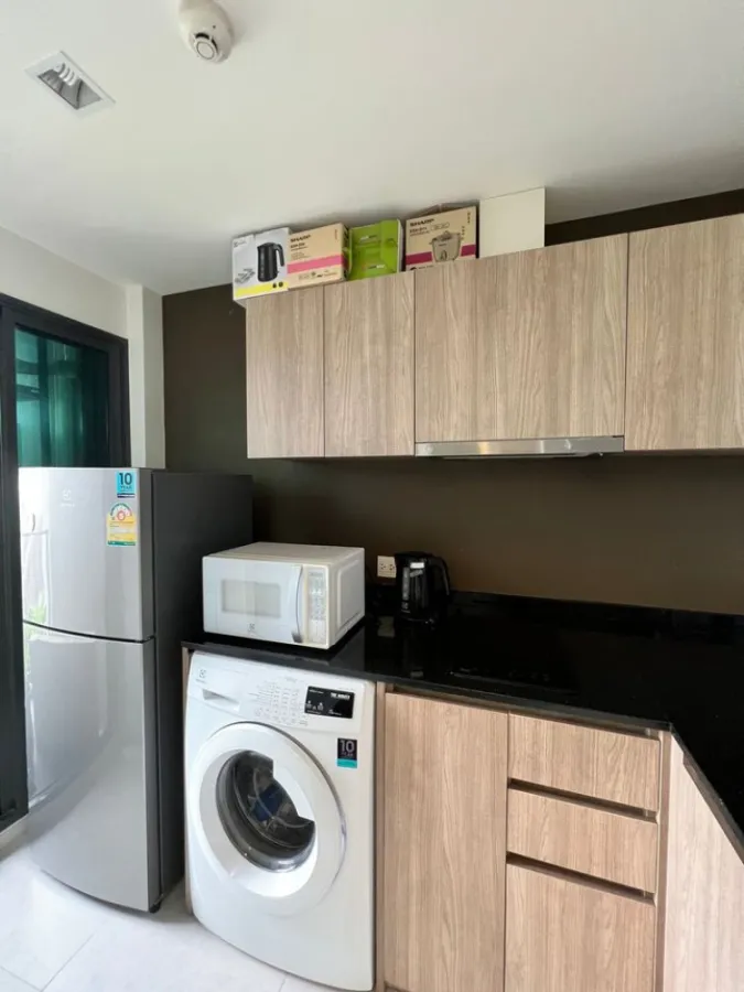 Condo for sale, Chambers Chaan, Ladprao-Wang Hin, fully furnished, electrical appliances Divide the kitchen into proportions. Hurry up.