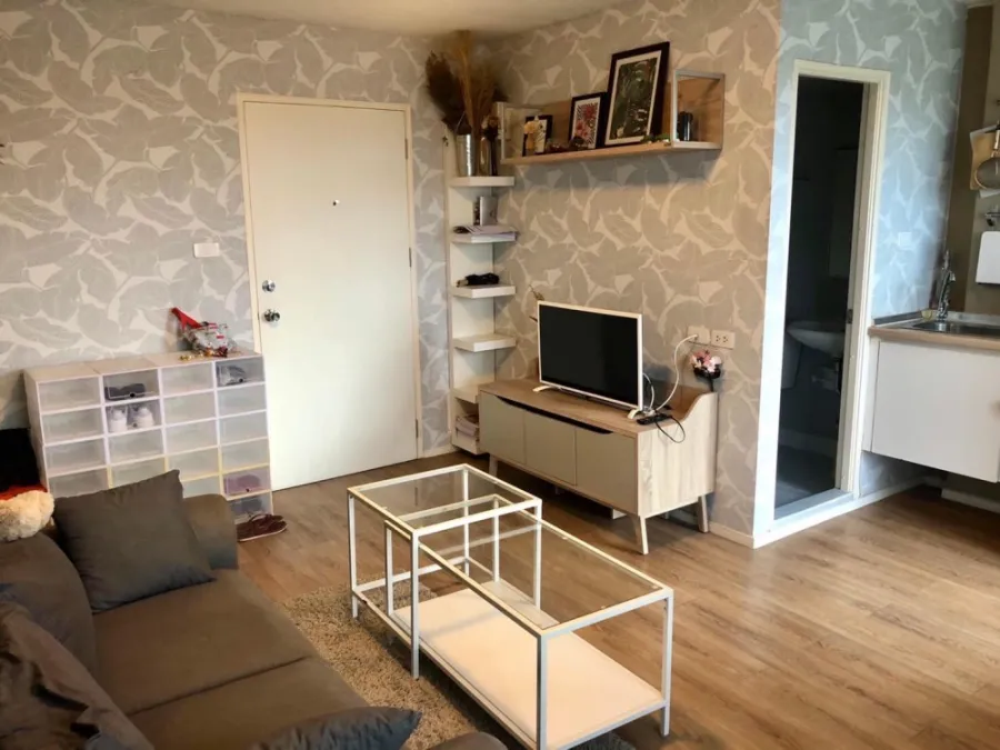 Condo for rent Lumpini Condo Town Romklao-Suvarnabhumi Fully furnished. Special price. Don't miss it.