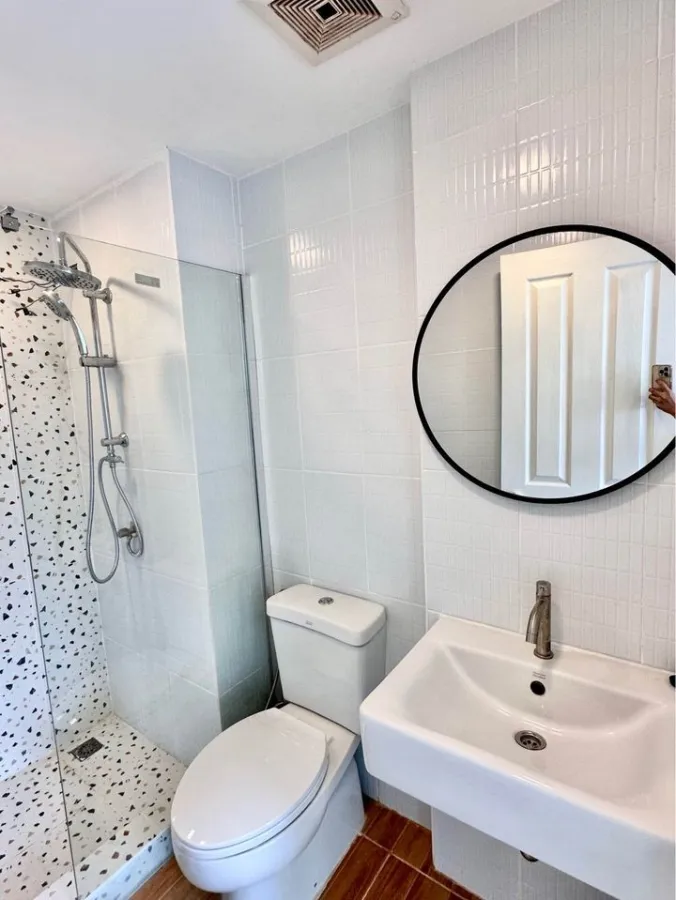 Condo for sale, The Cube Ramkhamhaeng, bright room, easy to look at. Fully built-in If you don't reserve, you'll miss it.