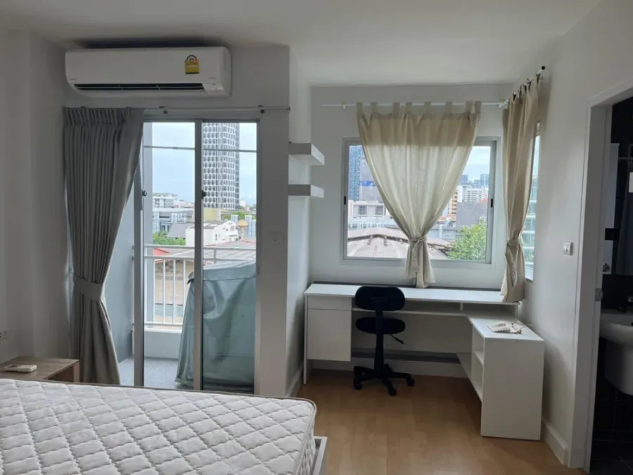 ให้เช่า คอนโด My condo สุขุมวิท 52 ห้องน่าอยู่ ขนาดกำลังดี เฟอร์ครบ ราคาดี ลากกระเป๋าเข้าอยู่ได้เลย
