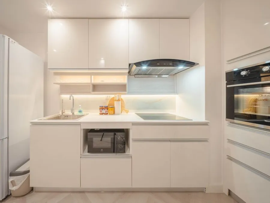For rent, Supalai Casa Riva Vista 2, large size room, very spacious, very beautifully decorated, lots of built-ins, very worth booking.