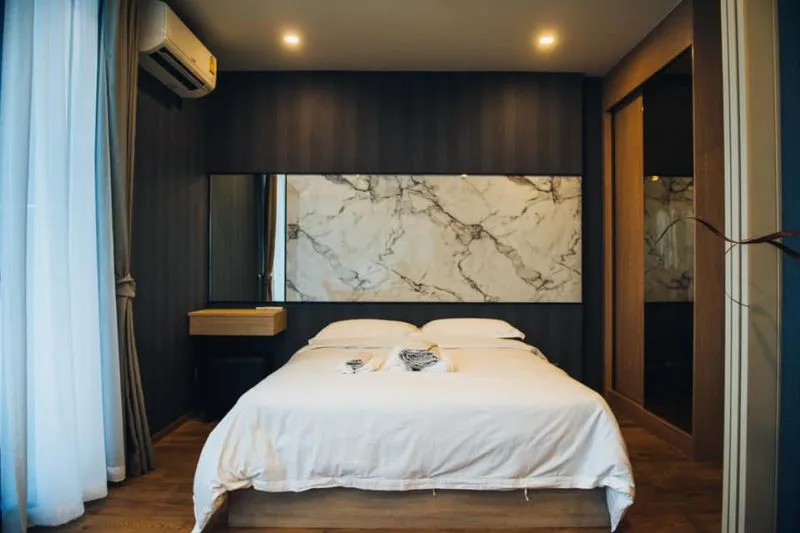 For rent Q CHIDLOM PHETCHABURI decorated in modern style. Fully furnished. If interested, hurry up.