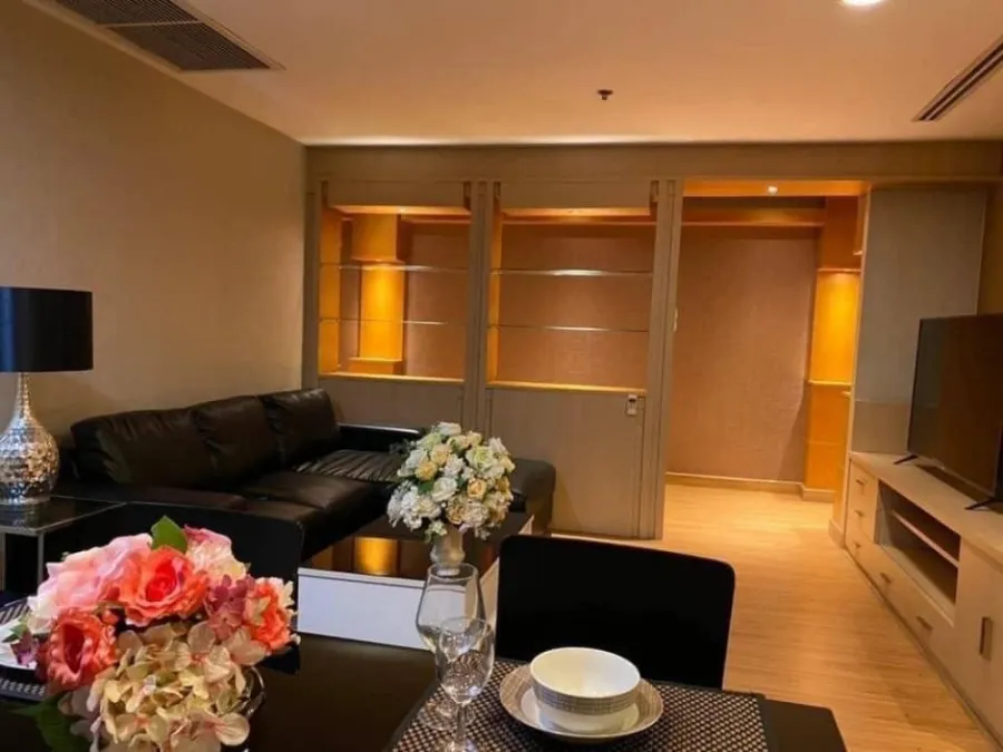 Condo for rent, Icon 3, beautiful room, good location, convenient transportation, don't wait.