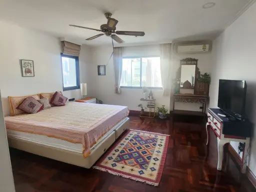 ให้เช่า Kallista Mansion สุขุมวิท 11 ชั้นสูง บรรยากาศดีมาก ห้องกว้างขวางอยู่สบายสุดๆ ห้ามพลาด images