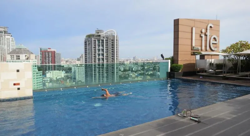ขาย คอนโด ไลฟ์ แอท สุขุมวิท 67 ห้องมุม เฟอร์ครบ พร้อมอ่างอาบน้ำ รีบเลยด่วน!!!