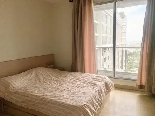 Condo for rent, Rhythm Ratchada, high floor, beautiful view, privacy. Fully built-in furniture, hurry up.