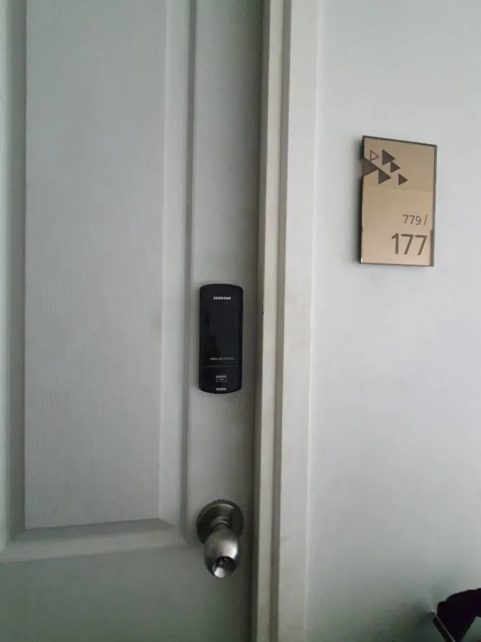 For rent, Plum Condo Nawamin, corner room, 1 bedroom, separating the room Plus a good leather sofa. Hurry up to reserve.