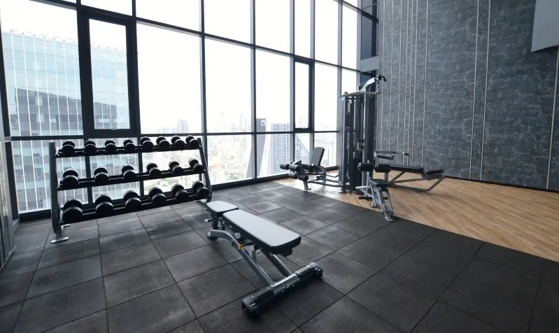 ให้เช่า Triple Y Residence ชั้น 15 ห้องแต่งครบ น่าอยู่ สนใจจองเลย ด่วนๆ