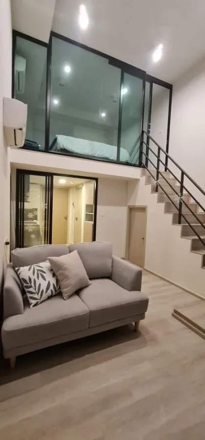 For sale, for rent, Ideo Charan 70 - Riverview, 32nd floor, very high, view of Chao Phraya River and Rama 8 Bridge, very beautiful.
