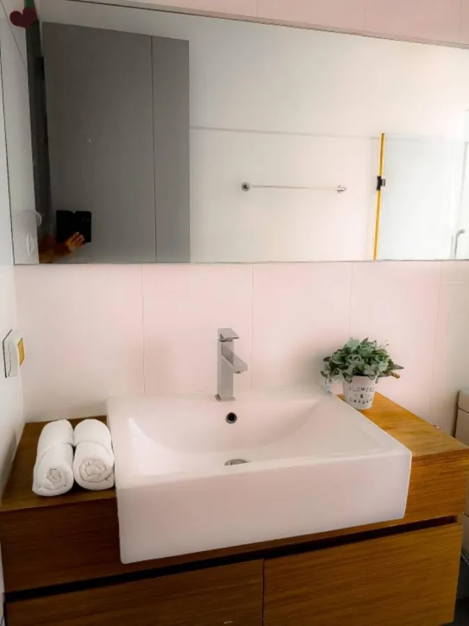 Urgent sale!! True Thonglor Condo, luxury condo, spacious room, corner room, beautiful view, fully furnished, ready to move in, hurry and reserve now!