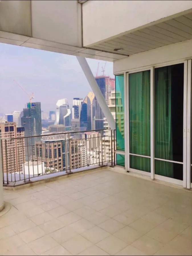 ขาย ให้เช่า คอนโด Baan Rajprasong เป็น DUPLEX PENTHOUSE กว้างเหมือนอยู่บ้าน ดีแบบนี้รีบจับจองเลยจร้า