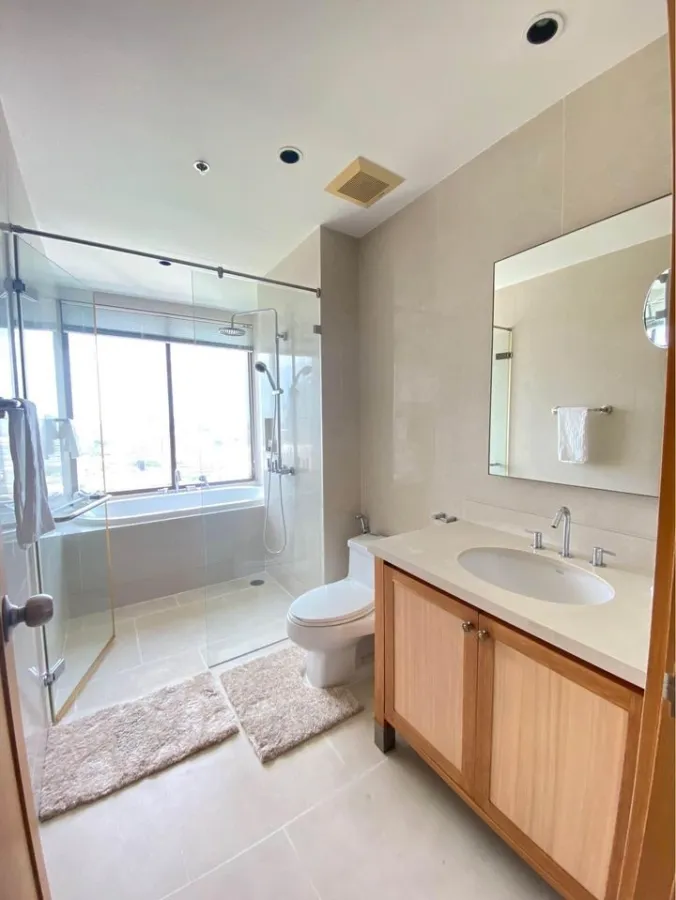 For Rent The Emporio Place ชั้น 30 วิวสวย โล่ง สบายตา ห้องตกแต่งน่าอยู่สุดๆ จองด่วนๆ
