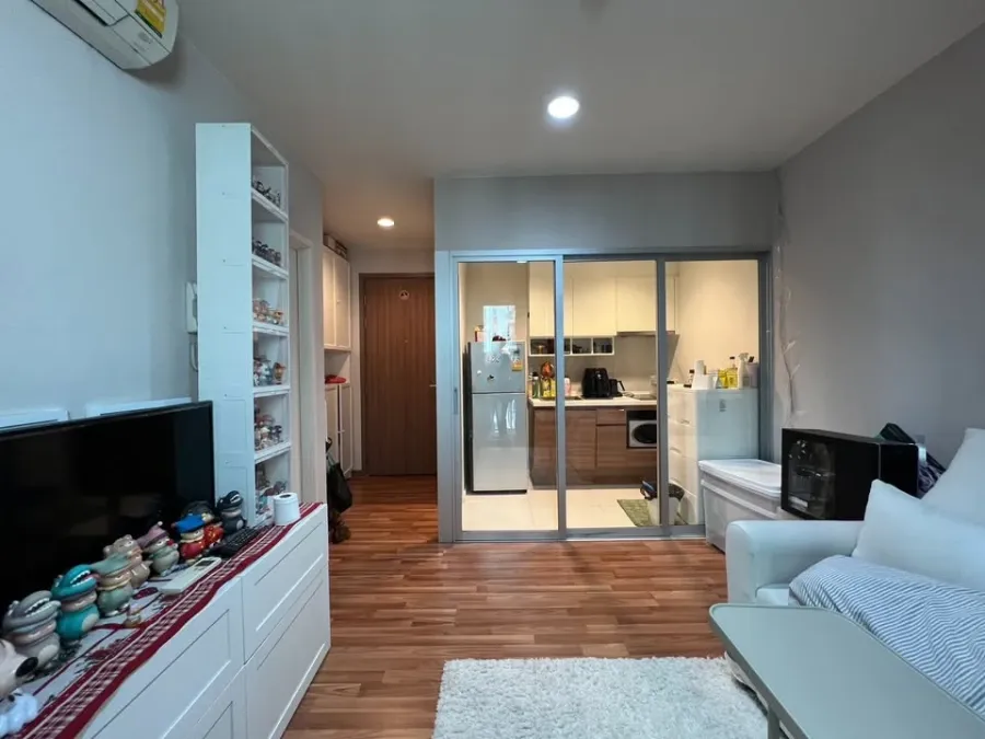 For sale or rent: Fuse Chan-Sathorn, 1 bedroom, 1 bathroom. Spacious room. Book now!