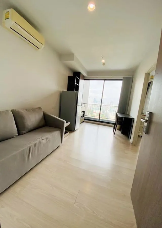 Sell The Gallery Condo Bearing, 1 bedroom, 1 bathroom, ready to move in, fully furnished, miss it and you will regret it.