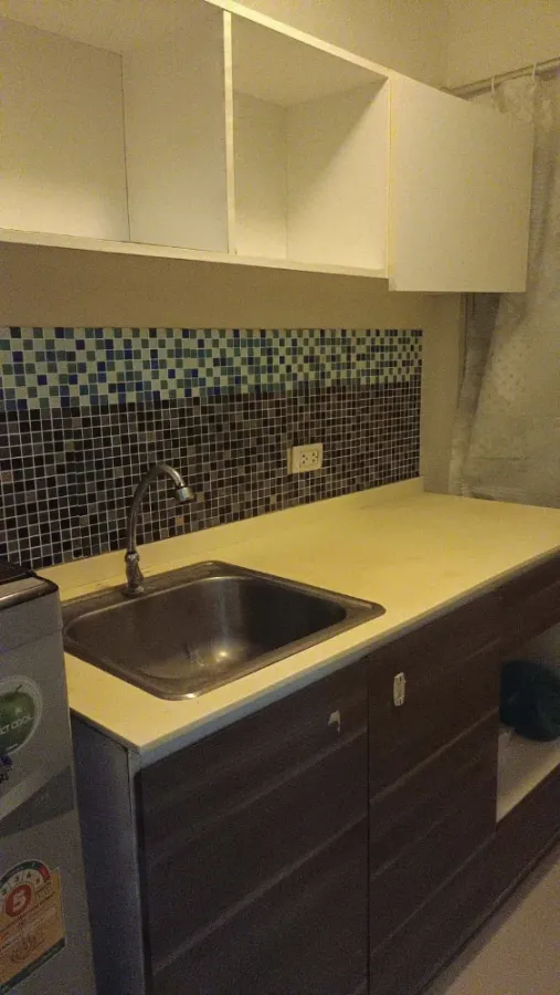 ให้เช่า D Condo Sathupradit 49 ห้องน่าอยู่ ชั้น 1 กว้างขวางอยู่สบาย เข้าออกสะดวก ราคาสบายกระเป๋า สิ่งอำนวยความสะดวกครบ จองเลยก่อนพลาด+++
