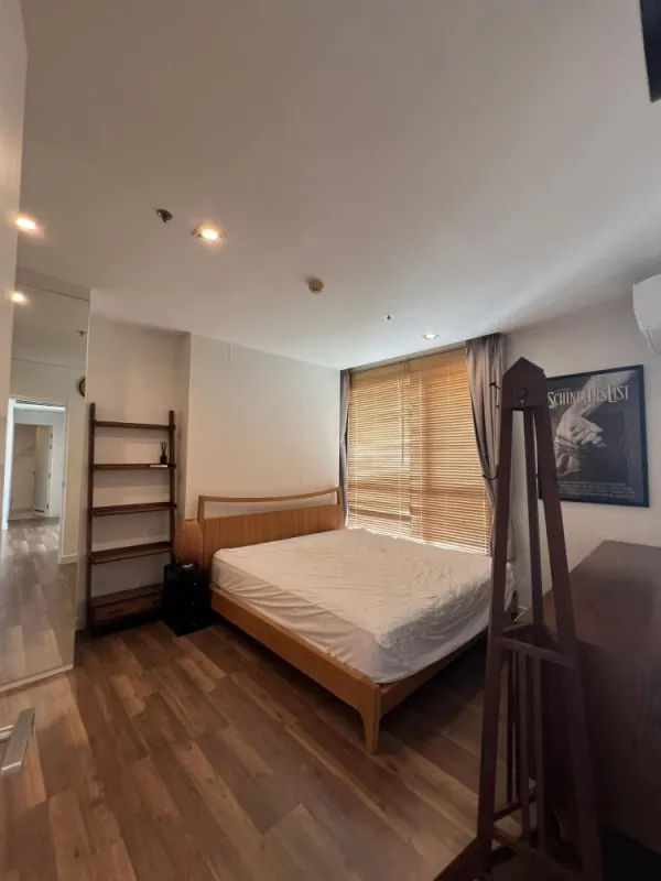 ขายให้เช่า The Room Sathorn-Taksin ชั้น 19 วิวเมืองสุดปัง บรรยากาศดีมาก ฮวงจุ้ยดีมาก ห้ามพลาดเด็ดขาด