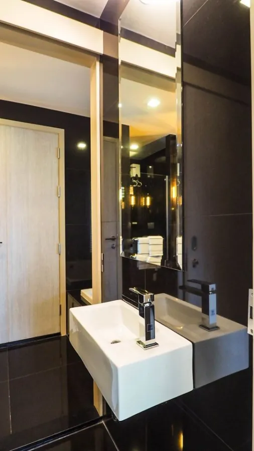 Condo for sale, rent, Rhythm Sukhumvit 36-38, high floor, beautiful view, fully furnished and fully furnished.