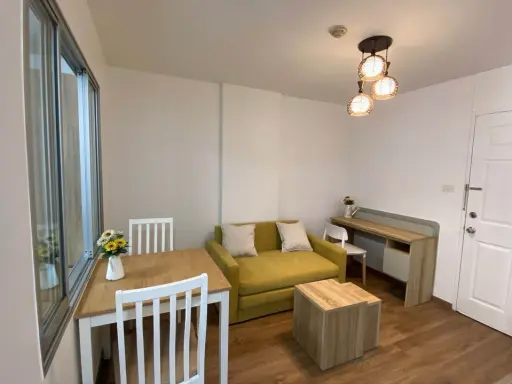 For rent, Lumpini Town Bodindecha-Ramkhamhaeng, 1st floor, easy to carry things, no need to walk far. There's no need to take the elevator.