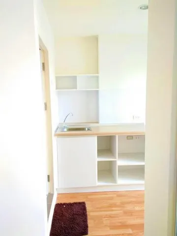Stop looking at this room!! 1 bedroom, 1 bathroom, beautiful city view. If you want to be worth it, you need to reserve now.