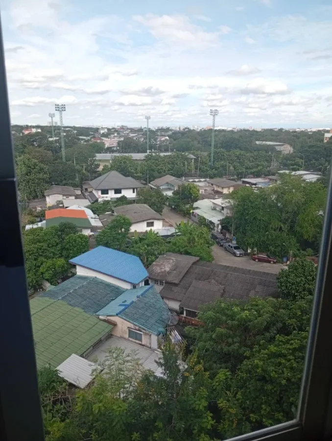 Urgent sale!! Lumpini Center Nawamin Condo (Happyland Phase 5), 8th floor, beautiful room, fully furnished, ready to move in immediately. Reserve now!