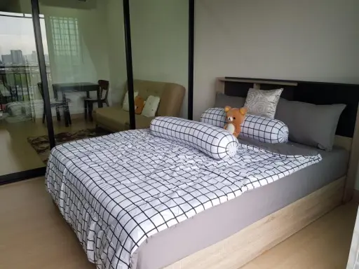 Supalai Loft Condo, separate flashlight for rent, cute decorated room Simple, quiet atmosphere. Found like this. Must reserve.