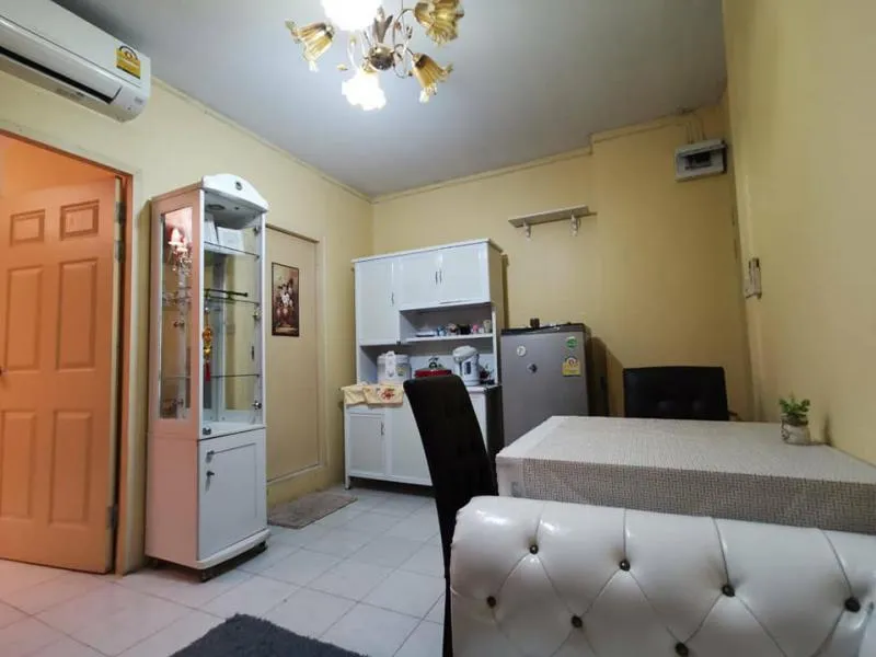 For rent, The Kith Tiwanon, elegantly decorated room, 2 bedrooms, balcony facing west, fully furnished
