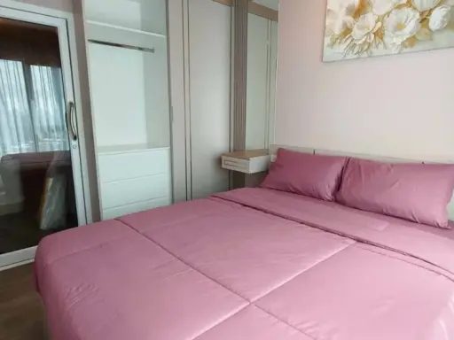 For rent: Regent Home Wuttakat, beautifully decorated room with a coordinated color scheme and high-quality built-in furniture. Book now! images