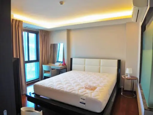 Urgent sale !! Condo The Address Sukhumvit 61, good location, convenient transportation, in the heart of the city, fully furnished Hurry and book !!