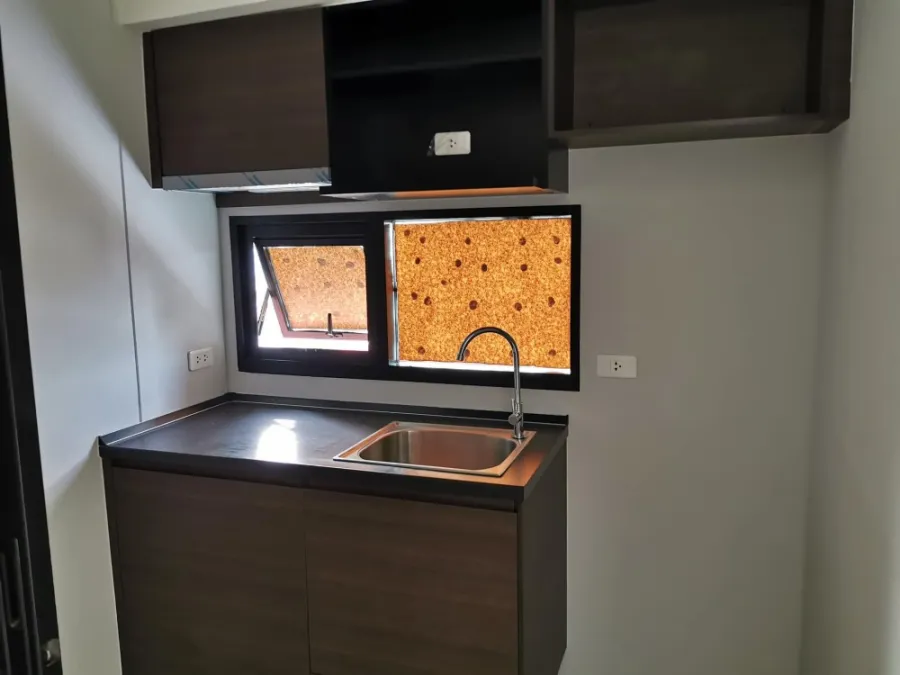 ให้เช่า Brix Condominium 2 ห้องนอน ชั้น 22 ได้วิวสูง มาพร้อมสิ่งอำนวยความสะดวกครบครัน รีบมาจอง