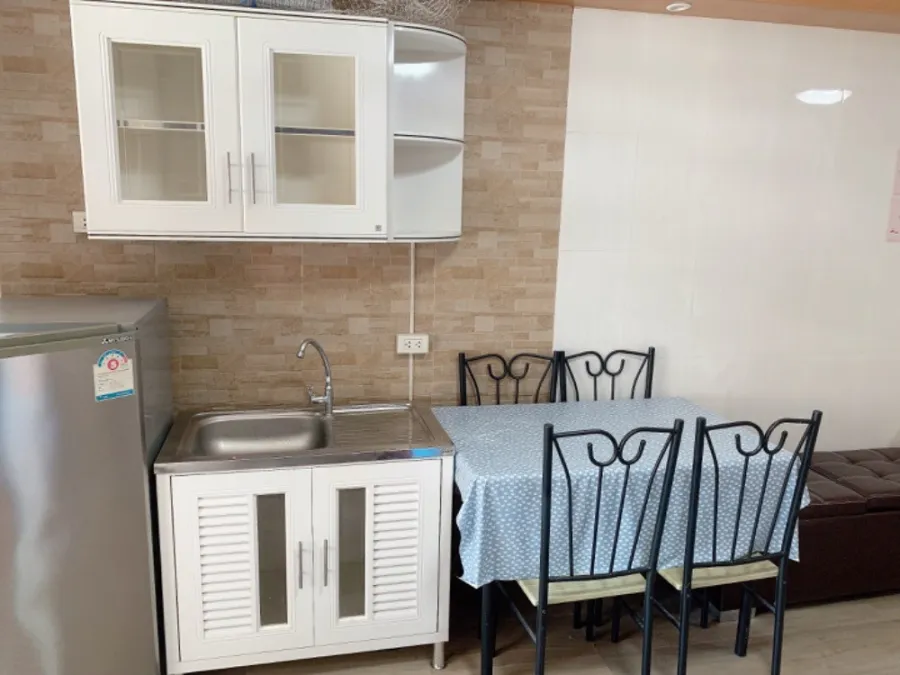 For sale, Champs Elysees Tiwanon, 6th floor, large room, new condition, ready to move in. Say you shouldn't miss it.