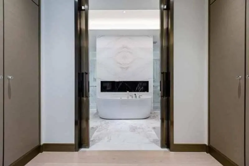 For rent, The Residences at Mandarin Oriental Bangkok, a luxurious room decorated with magnificent Great value for the price