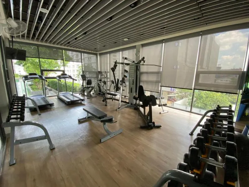 ขาย Condo Centric Ratchada-Huai Khawang ตกแต่งพร้อมอยู่ เฟอร์นิเจอร์ Build-in แบบ Modern ห้ามพลาดด