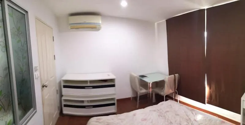 ขาย The Niche Huaikwang ห้องดี ราคาโดน เฟอร์จัดเต็ม รอคุณอยู่ที่นี่ ห้ามพลาดโดยเด็ดขาดเลยจ้า