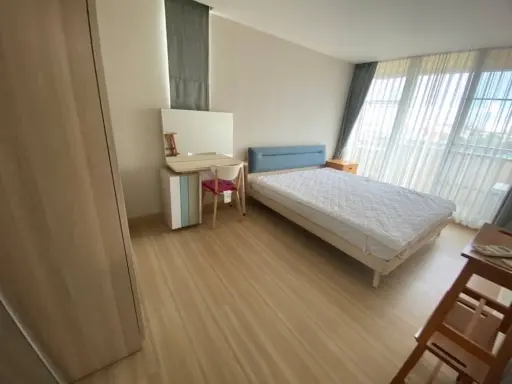 For sale, Condo M Society, 2 bedrooms, 4th floor, comes with a great price, complete here, hurry up to be the owner of the room.