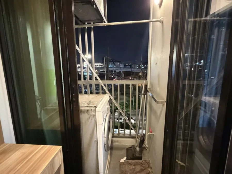 For rent: Studio room at THE ORIGIN Sukhumvit Sailuat E22 Station. Fully furnished, ready to move in.