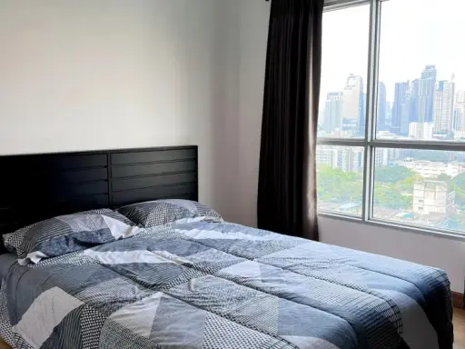 For rent: Aspire Rama4. Room divided into proportions, divided into zones perfectly. Complete in one place. Hurry and reserve today.