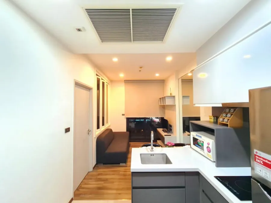 Urgent for rent !! Wyne Sukhumvit condo fully furnished And electrical appliances in a golden location, don't miss it !!