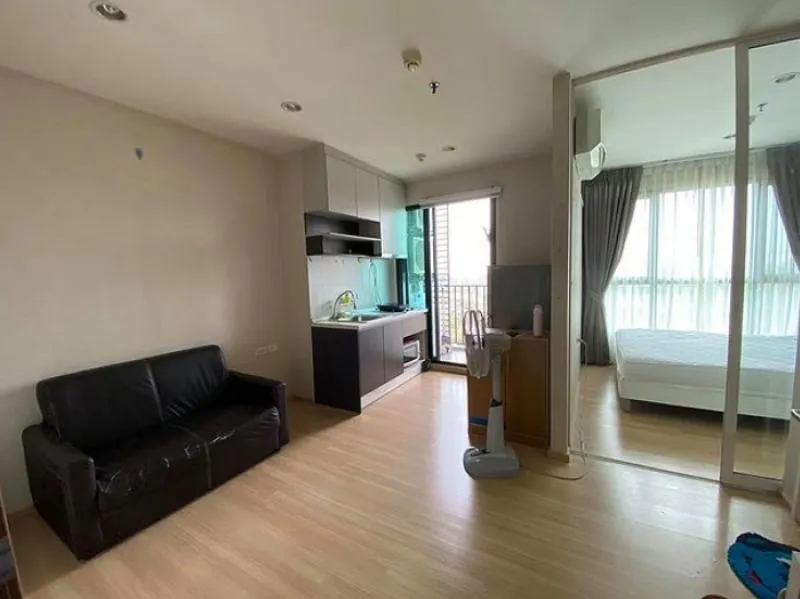 For rent, The BASE Chaengwattana, hottest beautiful room, 1 bedroom, fully furnished, good atmosphere, hurry up, don't wait. Book it quickly